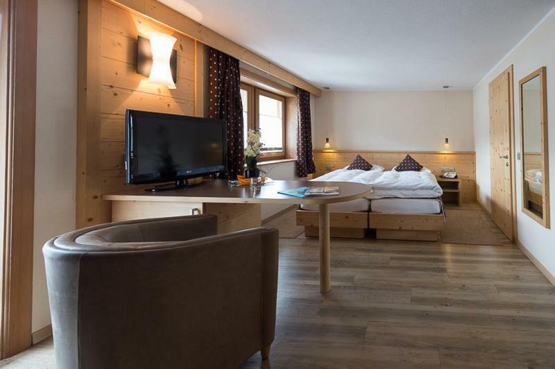 Hotel Daniela リヴィーニョ エクステリア 写真